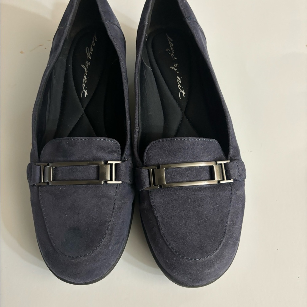 Easy Spirit Navy Suede Loafers with Metal Accent - Women's Size 7.5
